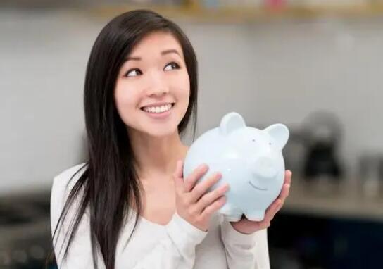 年轻人“报复性”还房贷 银行急了