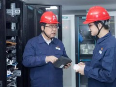 欧洲大停电 中国一电工意外红了 中国电工劳模是怎样炼成的？