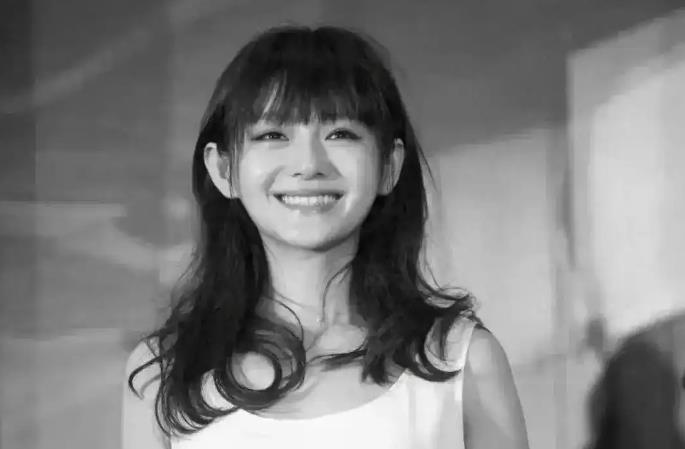 周渝民罕见谈大S