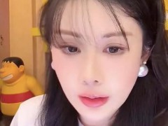 韦雪官宣与男朋友分手 到底什么状况？